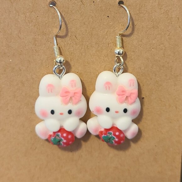 Handcrafted White Bunny w/Strawberry Dangle Drop Earrings NEW‎ Female Easter - Picture 1 of 4